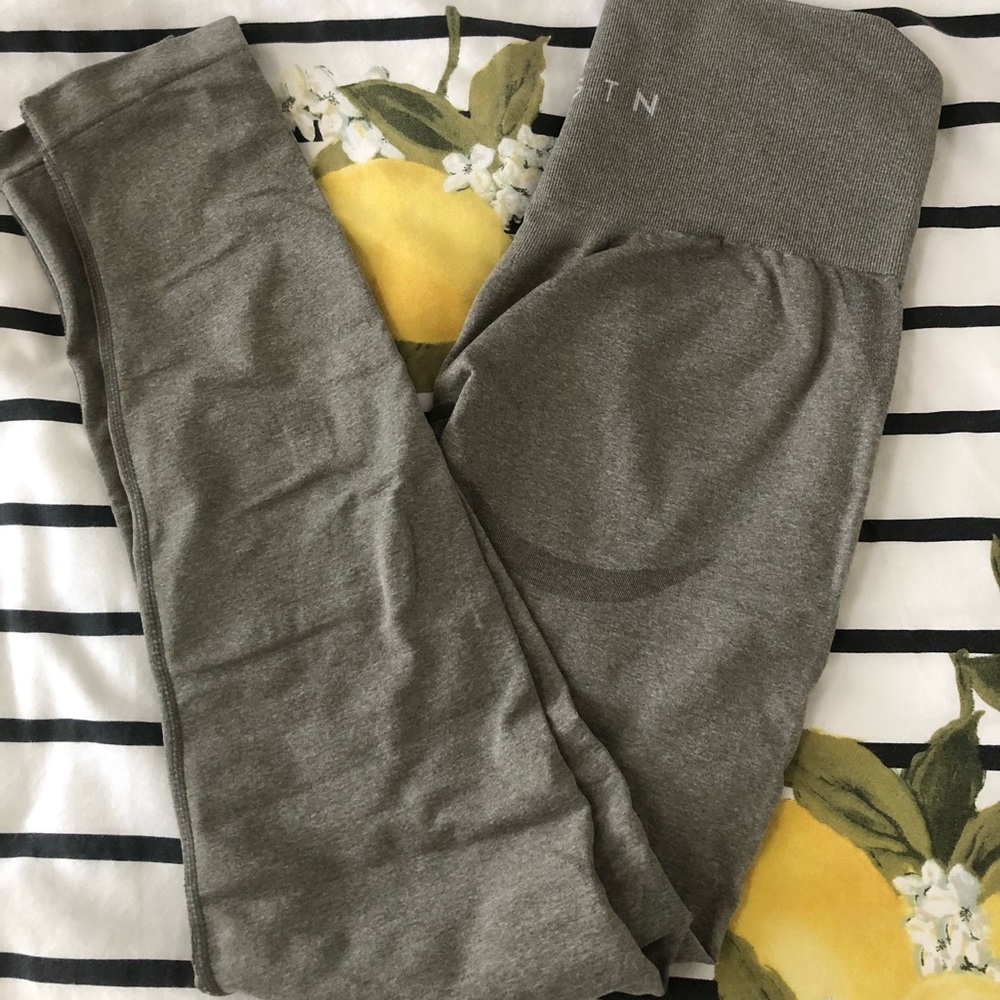 Nvgtn booty contour leggings